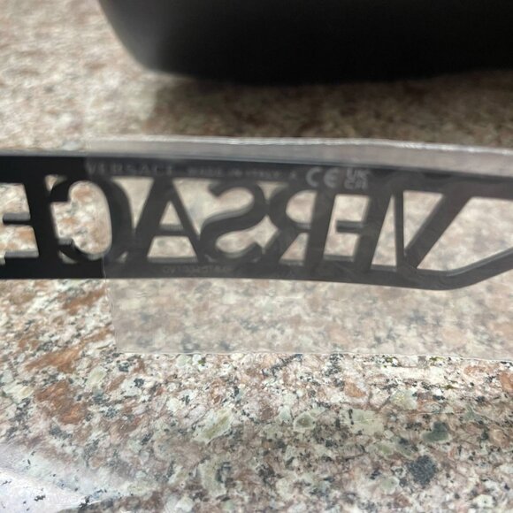(UNISEX) VERSACE SUNGLASSES WITH SIDE LOGO - Picture 11 of 12